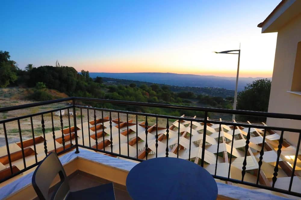 Photo of Outdoor in Meladeia