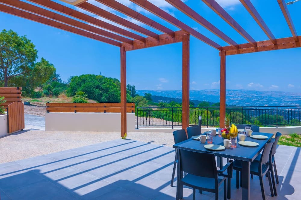 Photo of Patio Balcony in Meladeia