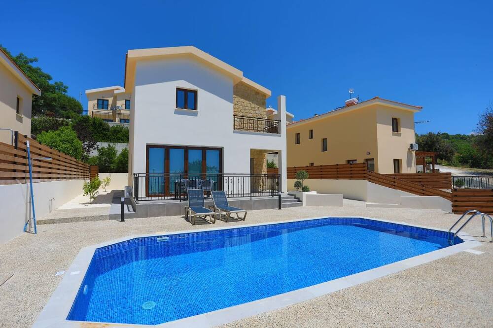 Photo of Outdoor in Meladeia