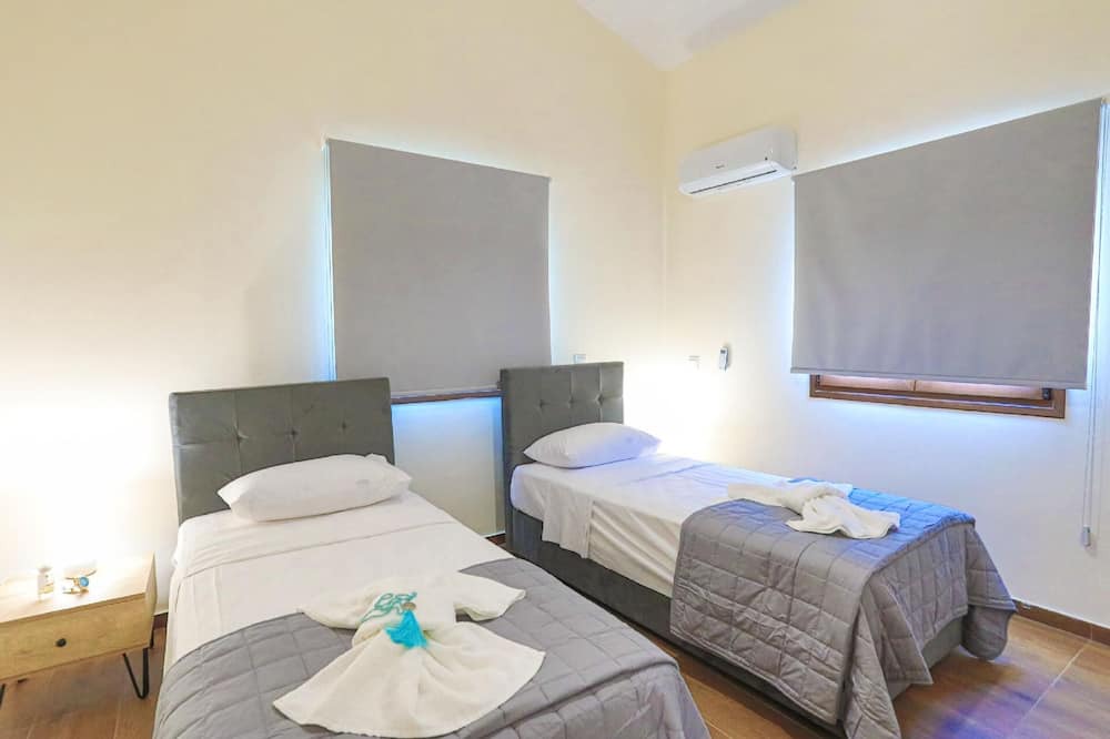 Photo of Bedroom in Meladeia