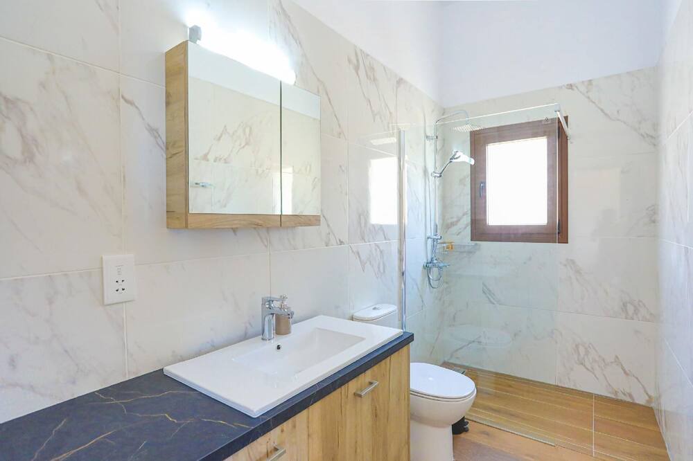 Photo of Bathroom in Meladeia