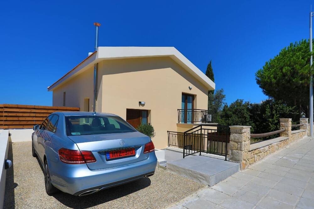 Photo of Outdoor in Meladeia