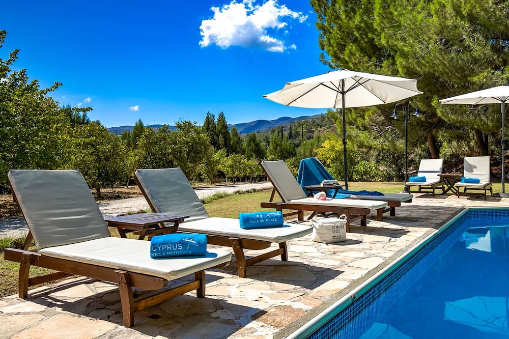 Photo of Outdoor in Miliou