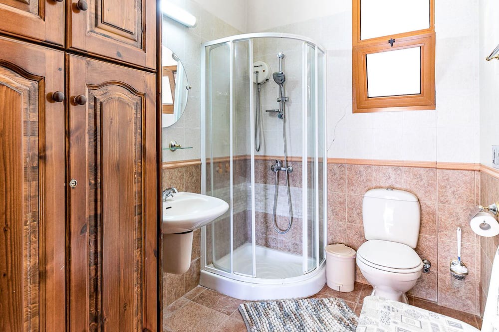 Photo of Bathroom in Miliou