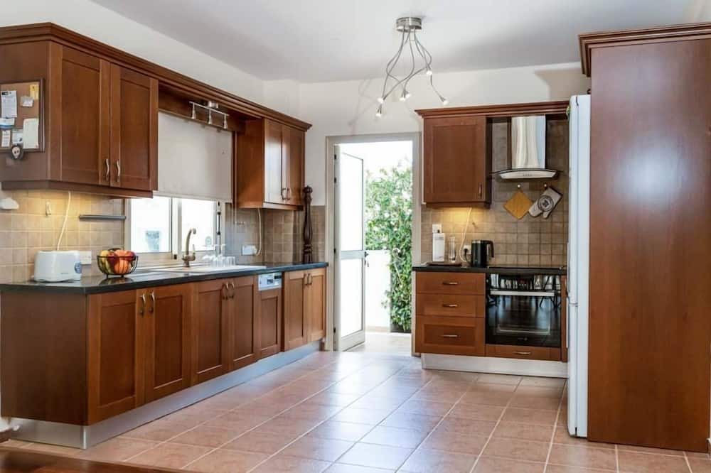 Photo of Kitchen in Prodromi