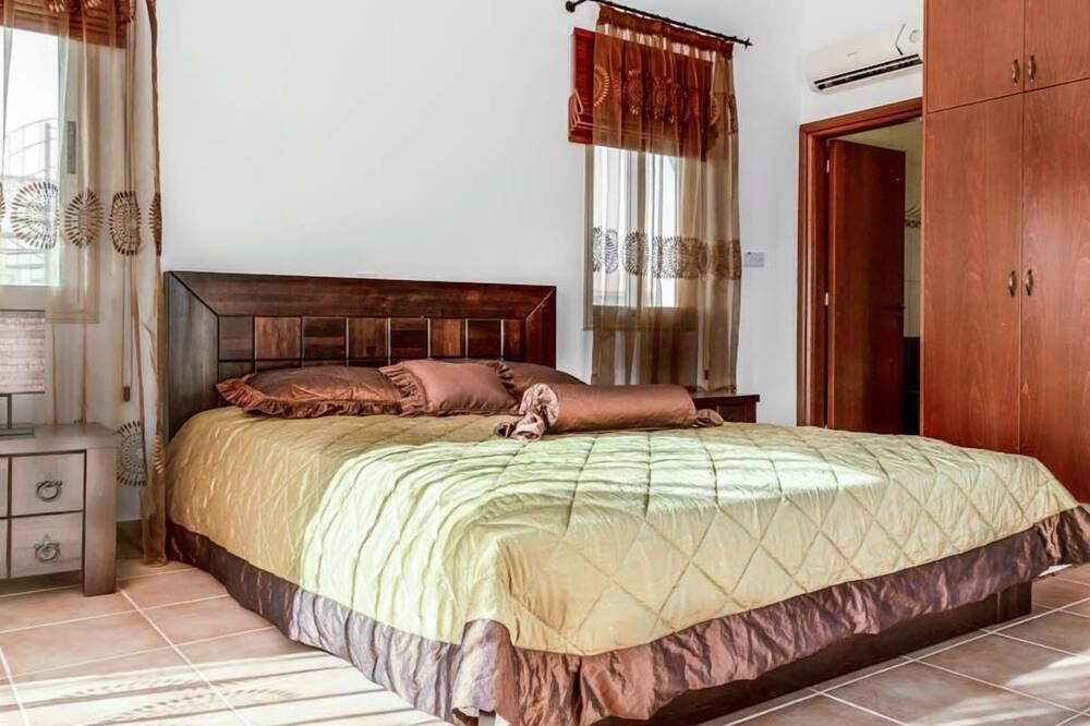 Photo of Bedroom in Prodromi