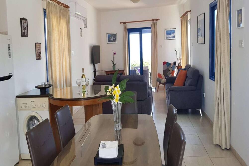 Photo of Livingroom in Pomos