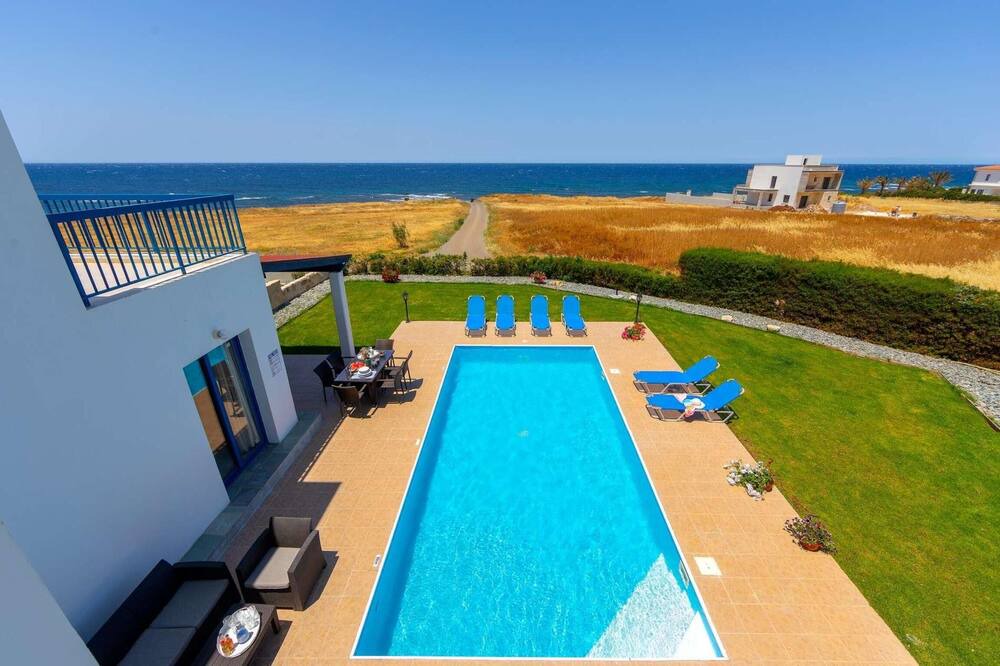 Photo of Outdoor in Pomos