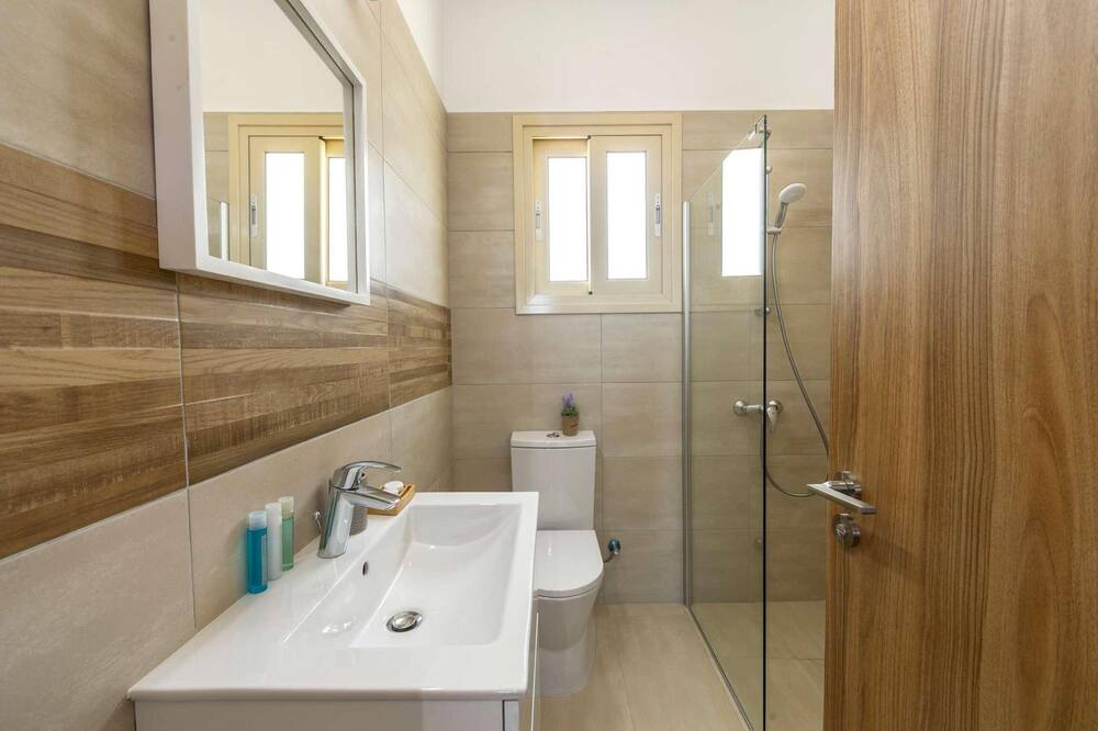Photo of Bathroom in Pomos
