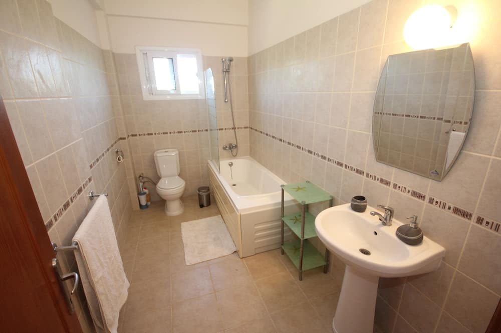 Photo of Bathroom in Karsiyaka