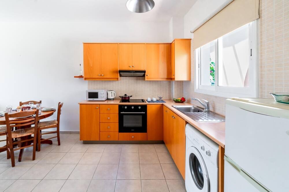 Photo of Kitchen in Latsi