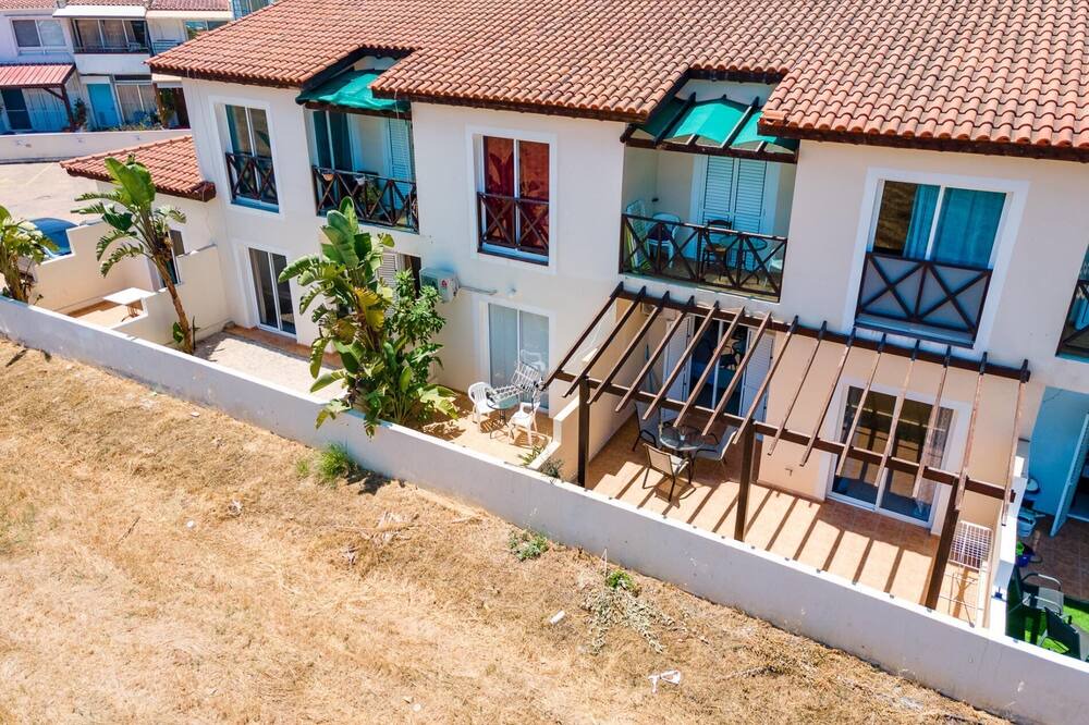 Photo of Outdoor in Latsi