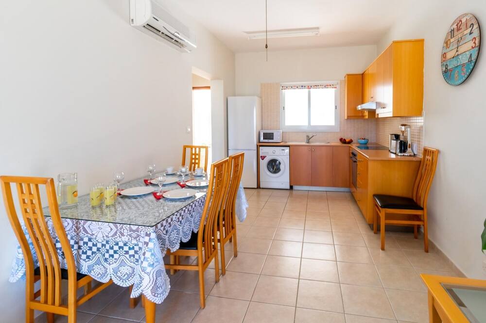 Photo of Kitchen in Latsi