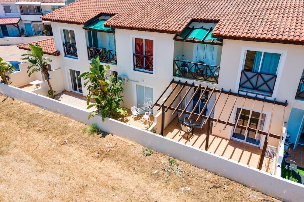 Photo of Outdoor in Latsi
