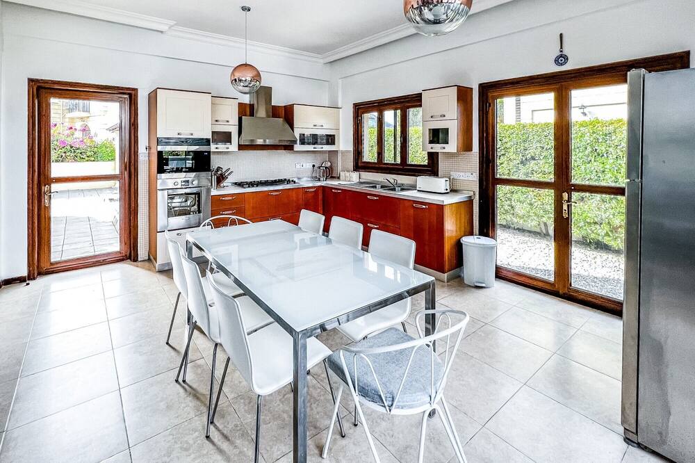 Photo of Kitchen in Kyrenia District