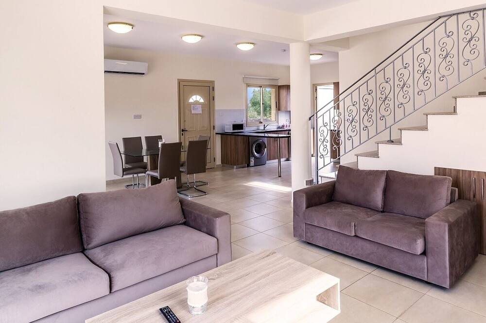 Photo of Livingroom in Polis