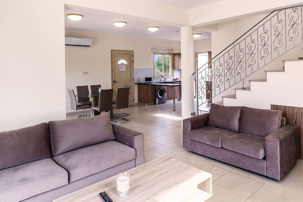 Photo of Livingroom in Polis