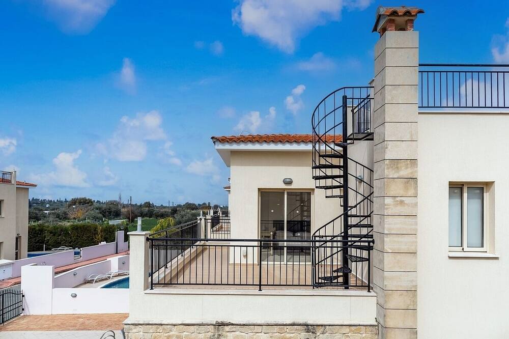 Photo of Outdoor in Polis