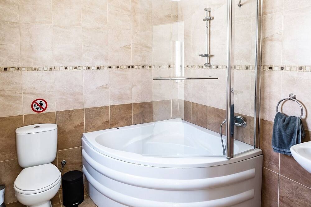 Photo of Bathroom in Polis