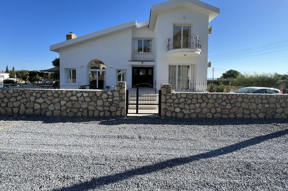Photo of Outdoor in Karsiyaka