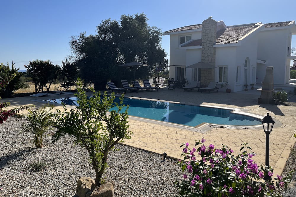 Photo of Outdoor in Karsiyaka