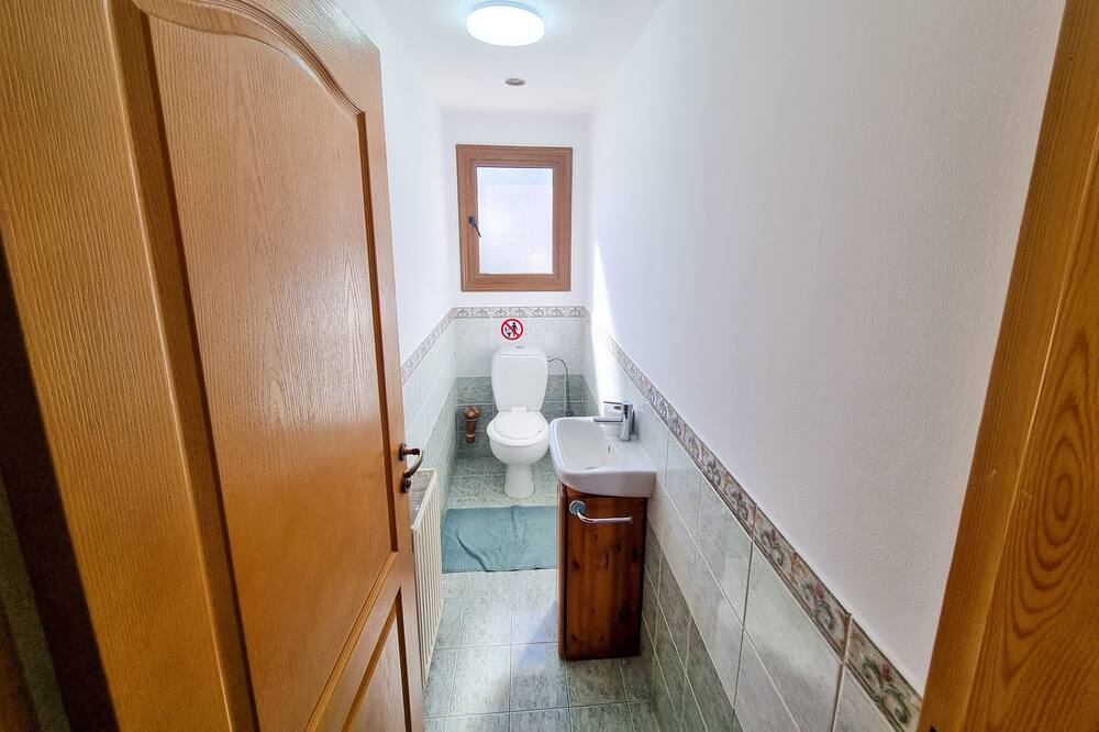 Photo of Bathroom in Agios Theodoros