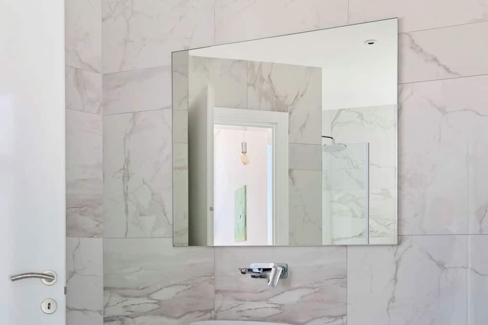 Photo of Bathroom in Paralimni