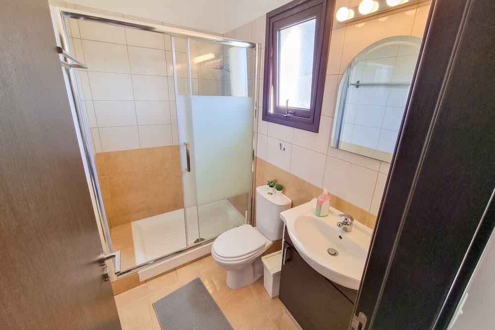 Photo of Bathroom in Tersefanou