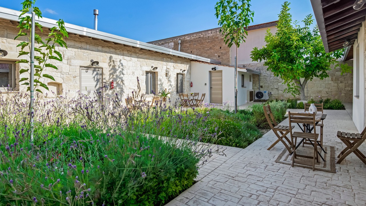 Photo of Patio Balcony in Vasa Koilaniou