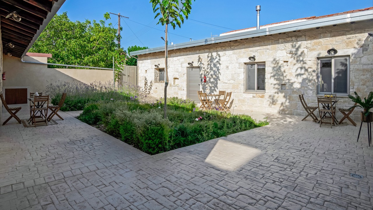Photo of Patio Balcony in Vasa Koilaniou