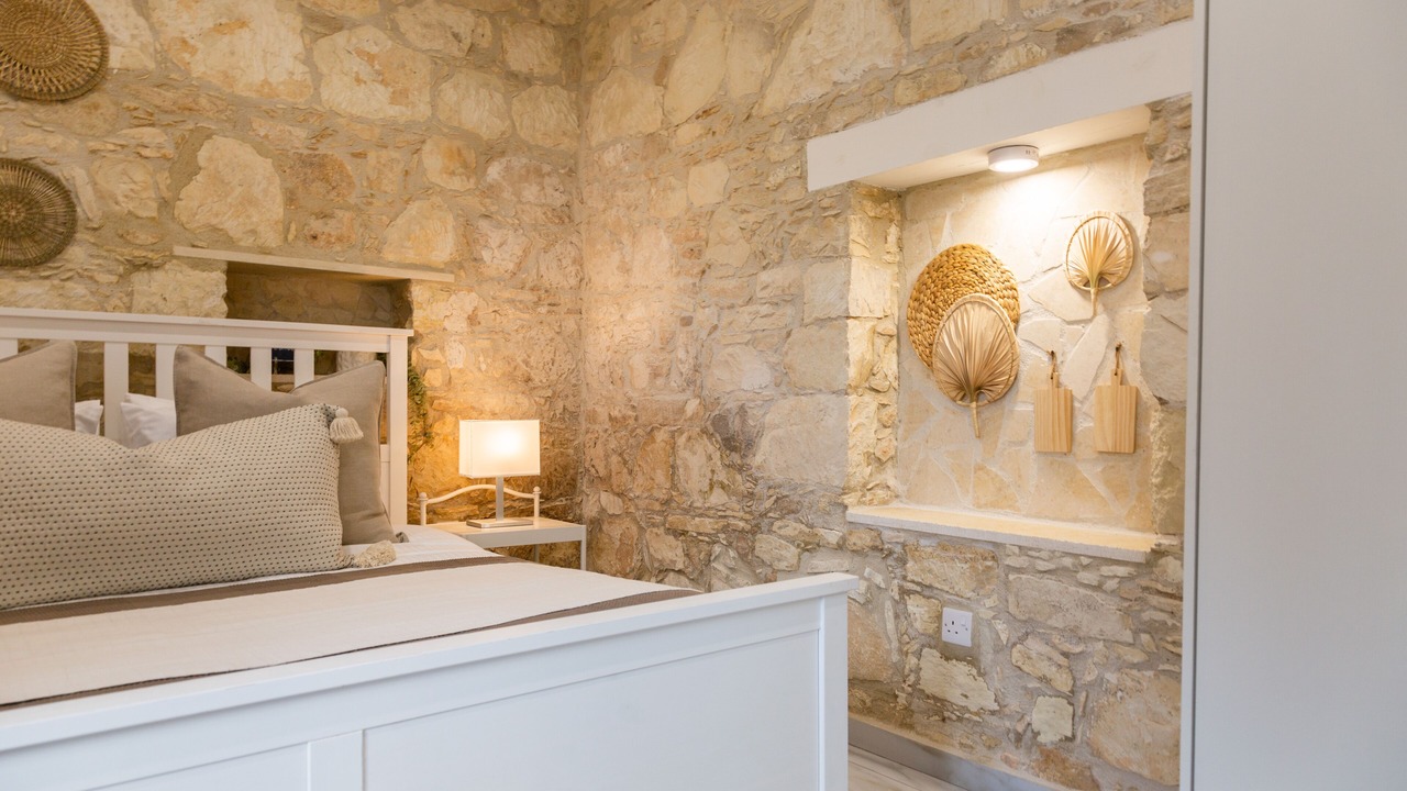 Photo of Bedroom in Armou