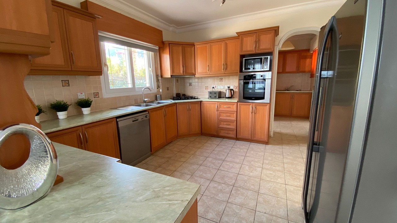 Photo of Kitchen in Kyrenia District