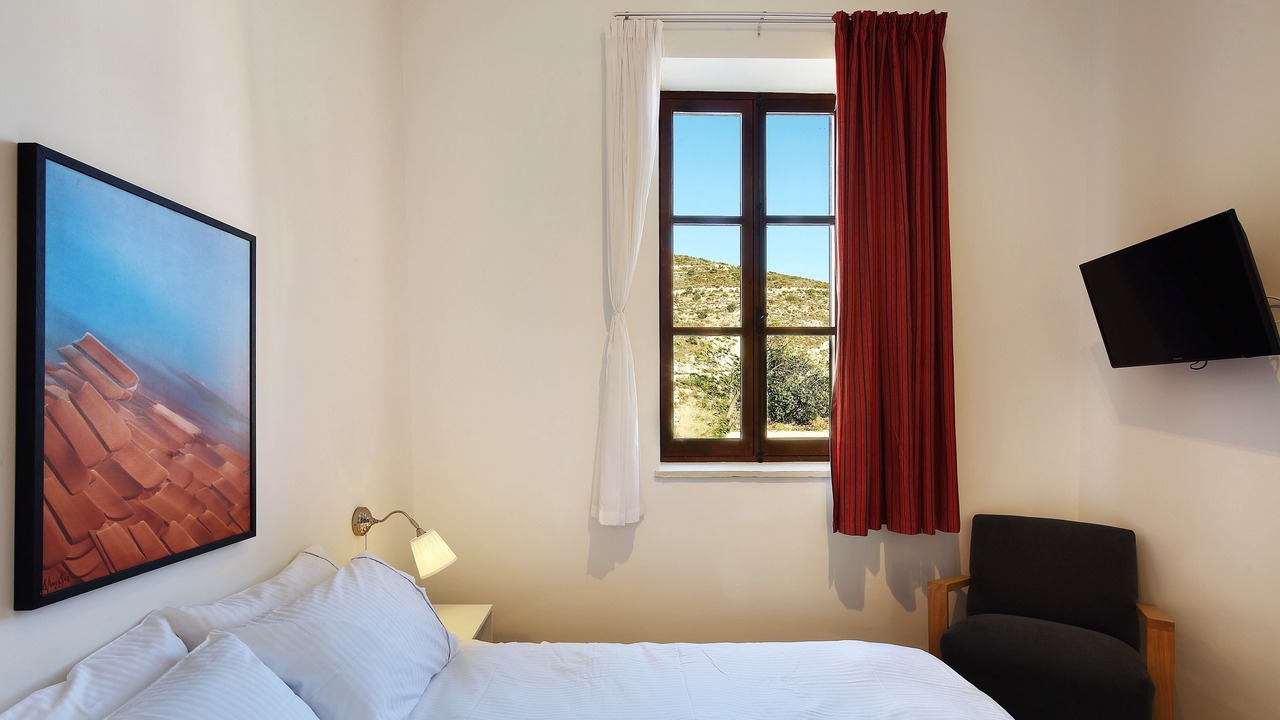 Photo of Bedroom in Kato Drys