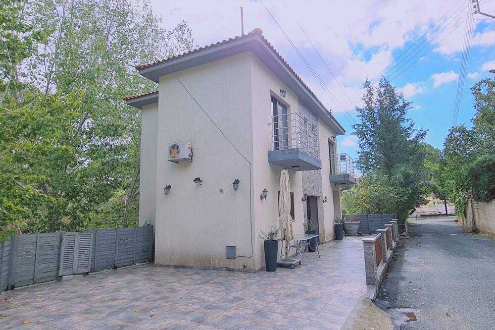 Photo of Outdoor in Moniatis