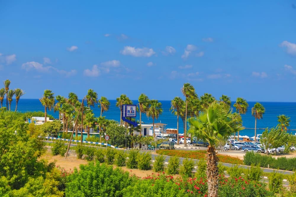 Photo of Outdoor in Latsi