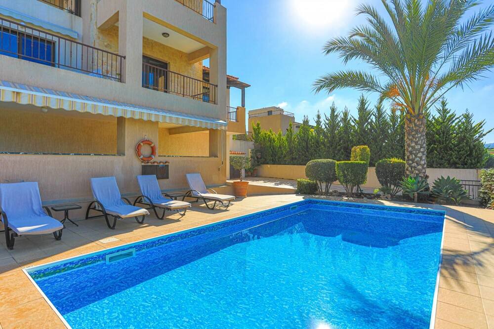 Photo of Outdoor in Latsi