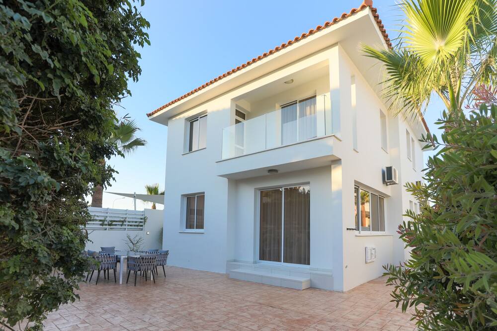 Photo of Outdoor in Pernera
