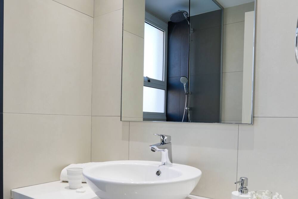 Photo of Bathroom in Pernera