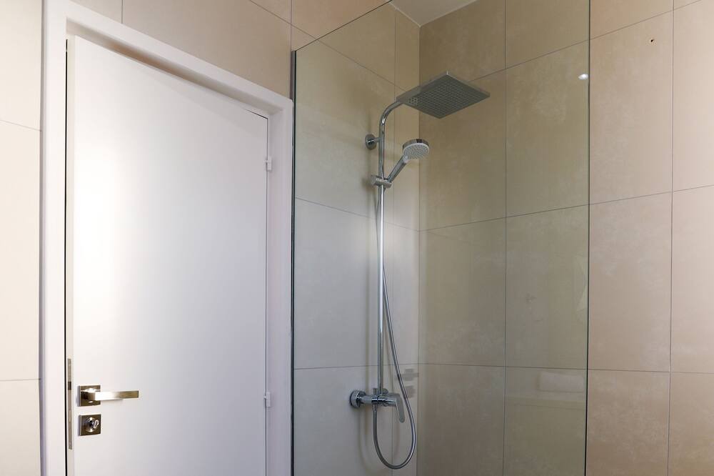 Photo of Bathroom in Pernera