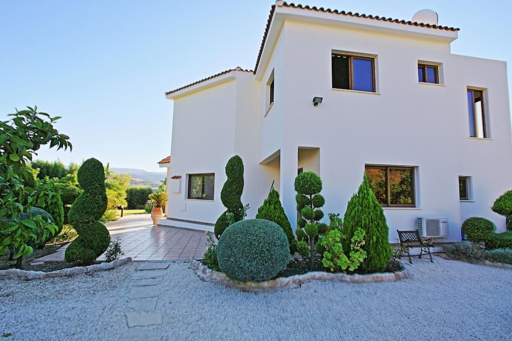 Photo of Outdoor in Pano Arodhes