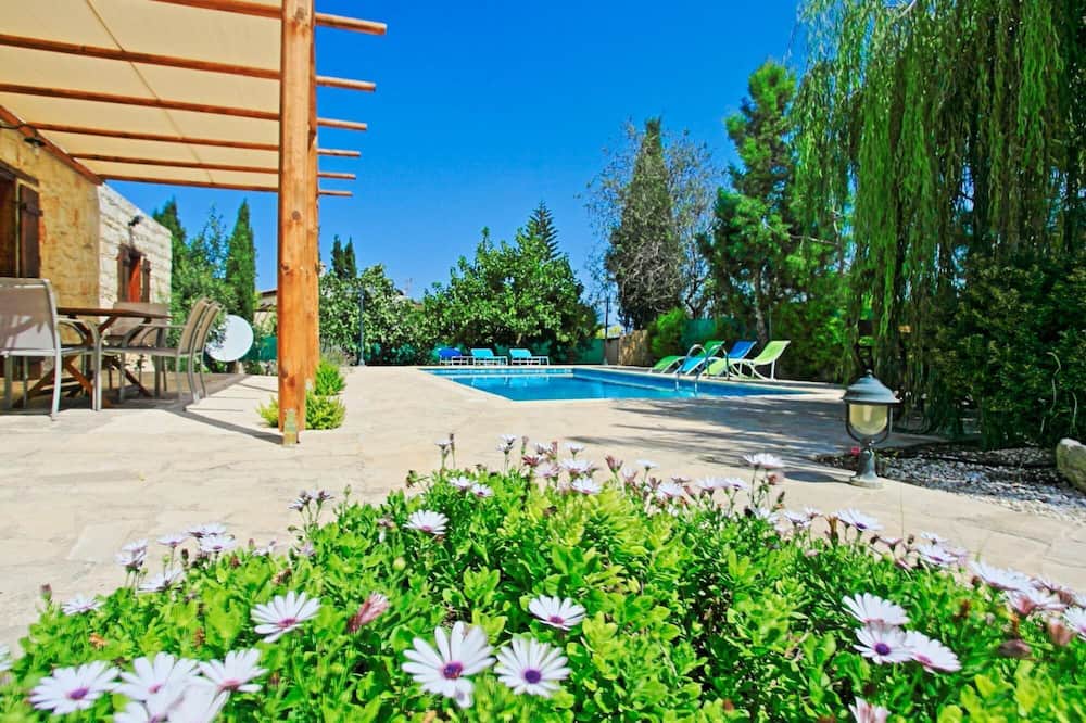 Photo of Outdoor in Droushia