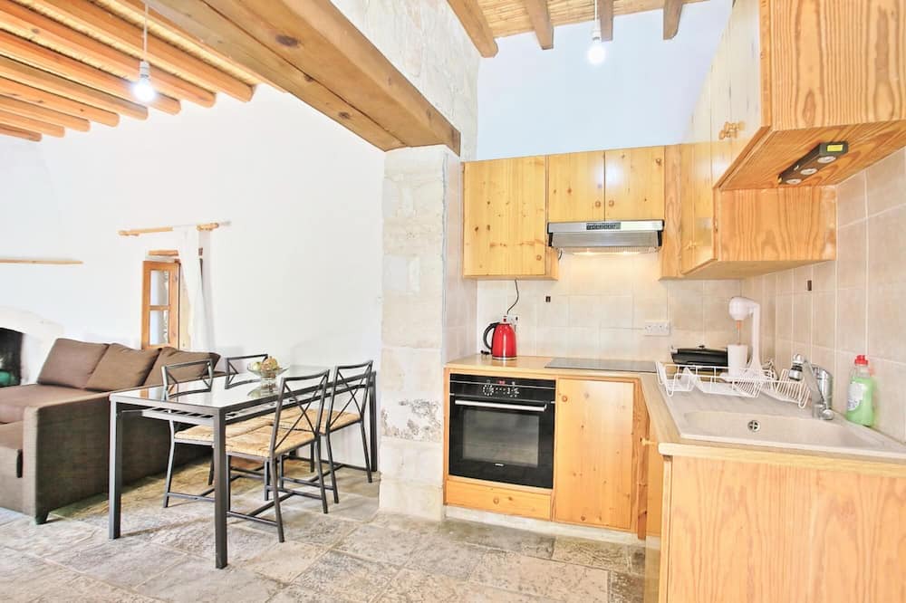 Photo of Kitchen in Droushia