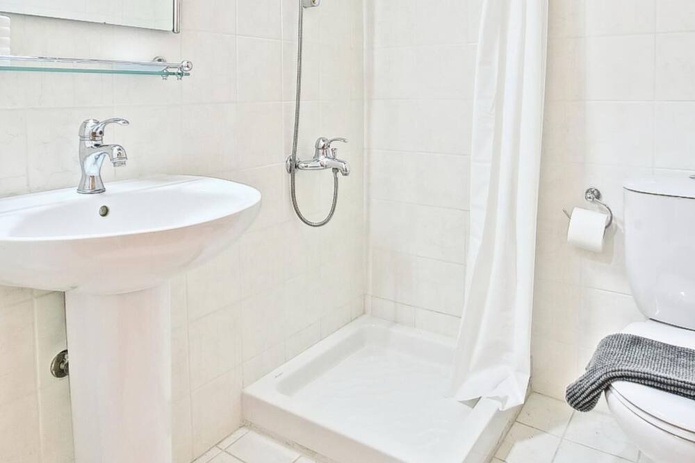 Photo of Bathroom in Droushia