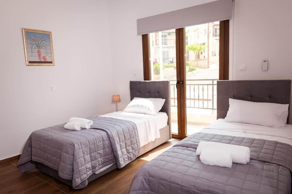 Photo of Bedroom in Meladeia