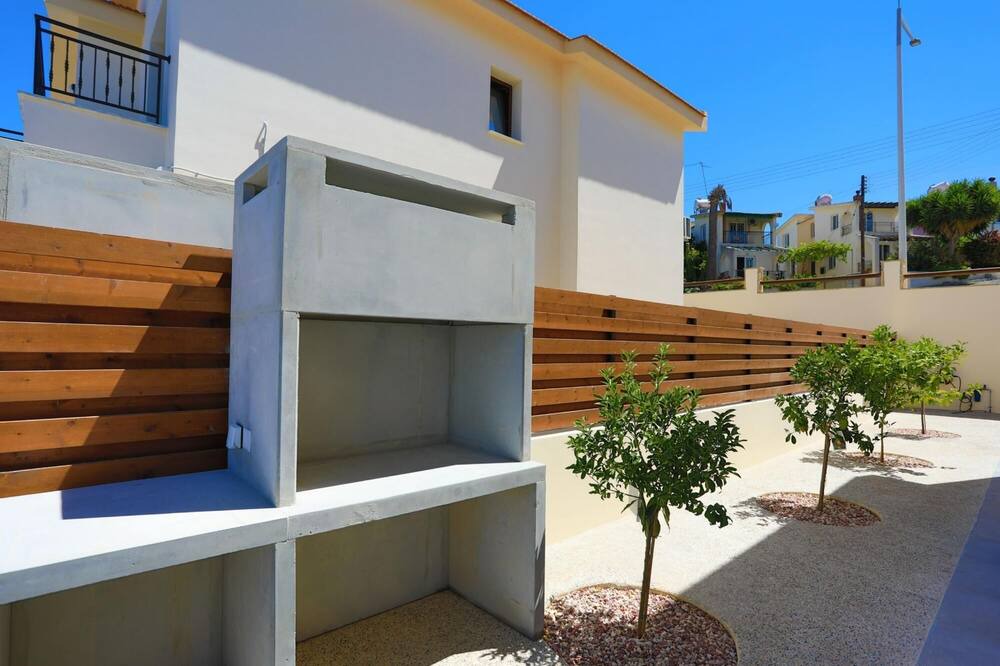Photo of Outdoor in Meladeia