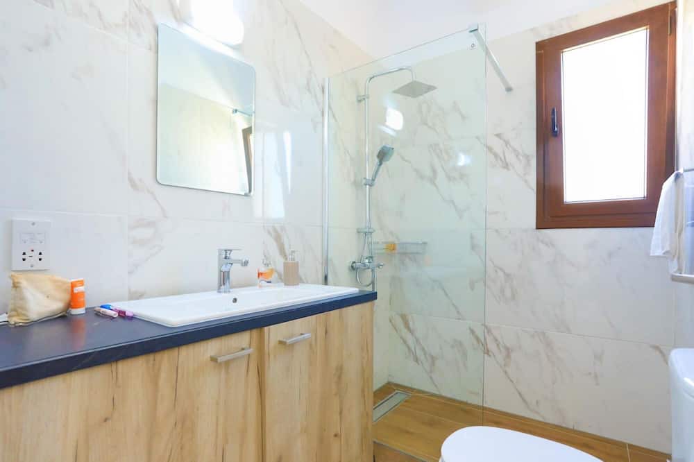 Photo of Bathroom in Meladeia