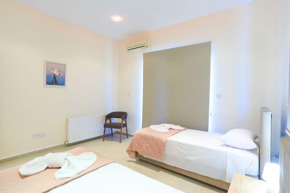 Photo of Bedroom in Meladeia