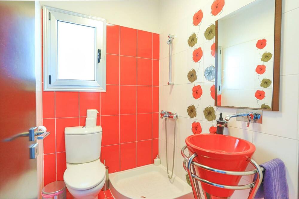 Photo of Bathroom in Goudi