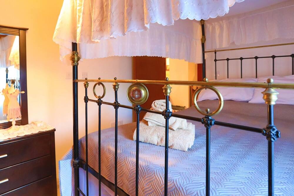 Photo of Bedroom in Droushia