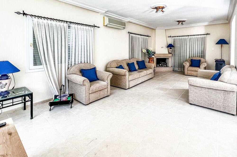 Photo of Livingroom in Edremit